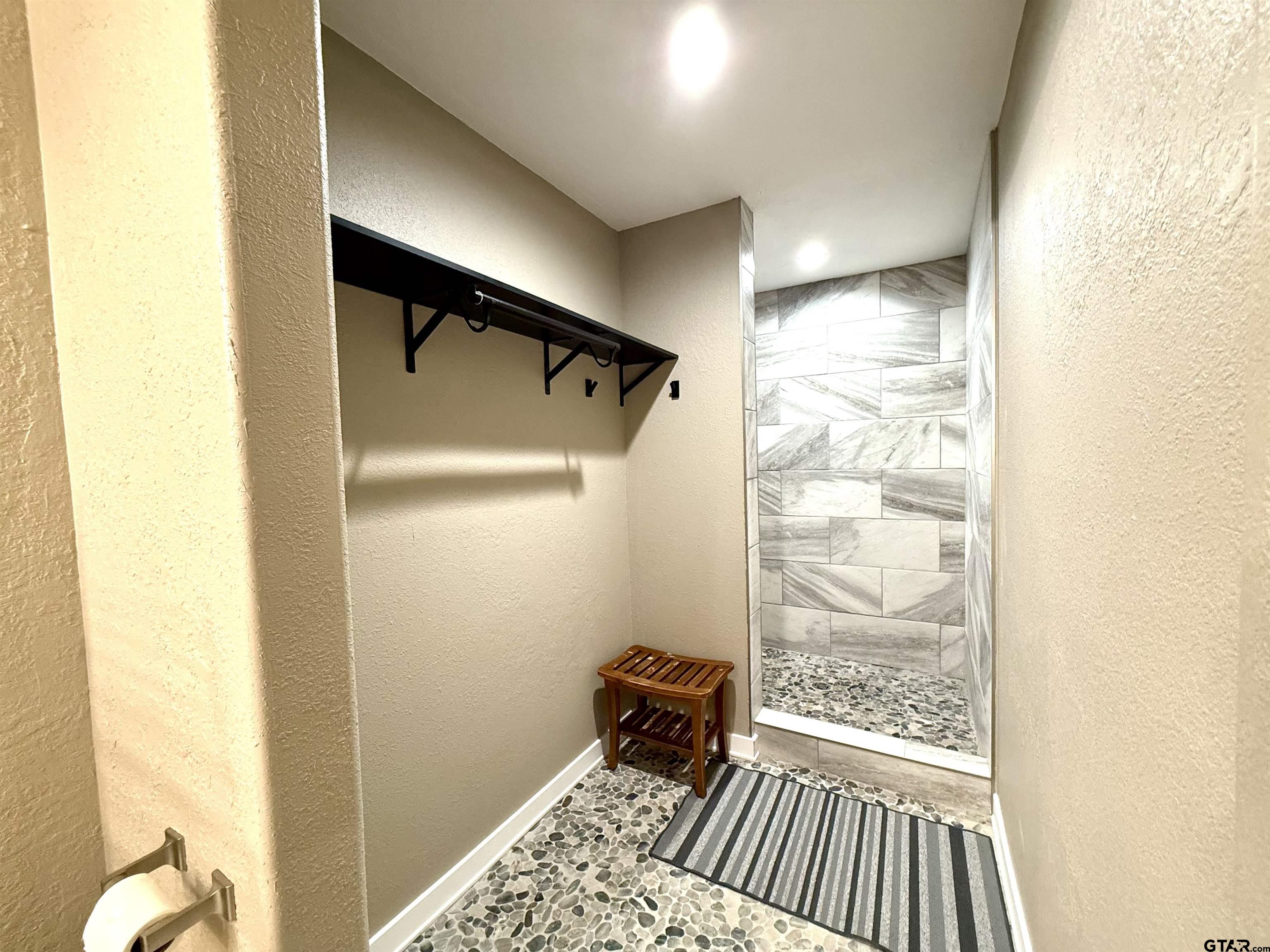 449 Rs Private Road Emory, TX 75440 - Photo 11 of 20 a bedroom with a bed and a window