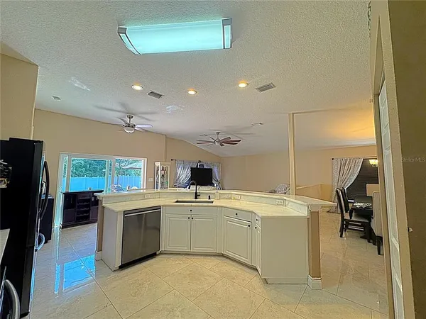 $2,800 | 1467 Watermill Circle, Tarpon Springs, FL 34689