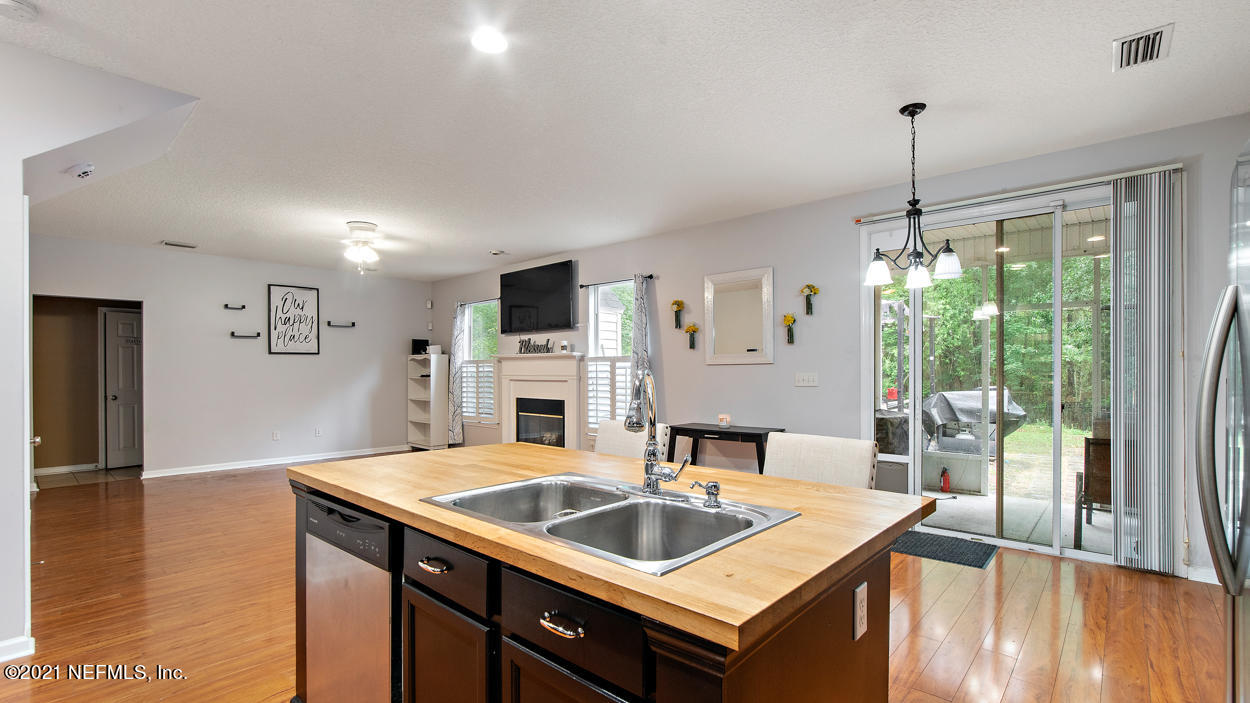5950 Round Table Road Jacksonville, FL 32254 - Photo 8 of 35 DSC06499
