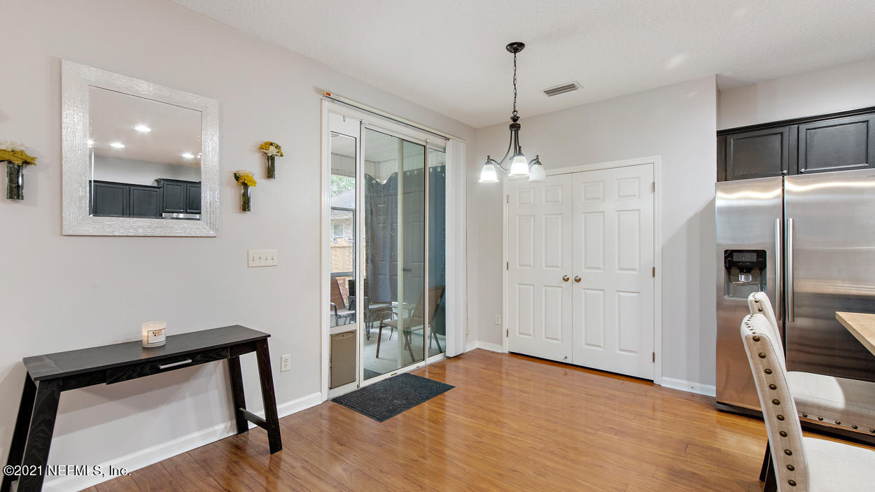 5950 Round Table Road Jacksonville, FL 32254 - Photo 9 of 35 DSC06508