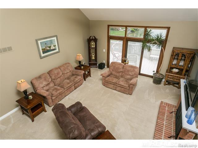 2248 South Shore Court Rochester Hills, MI 48307 - Photo 4 of 54