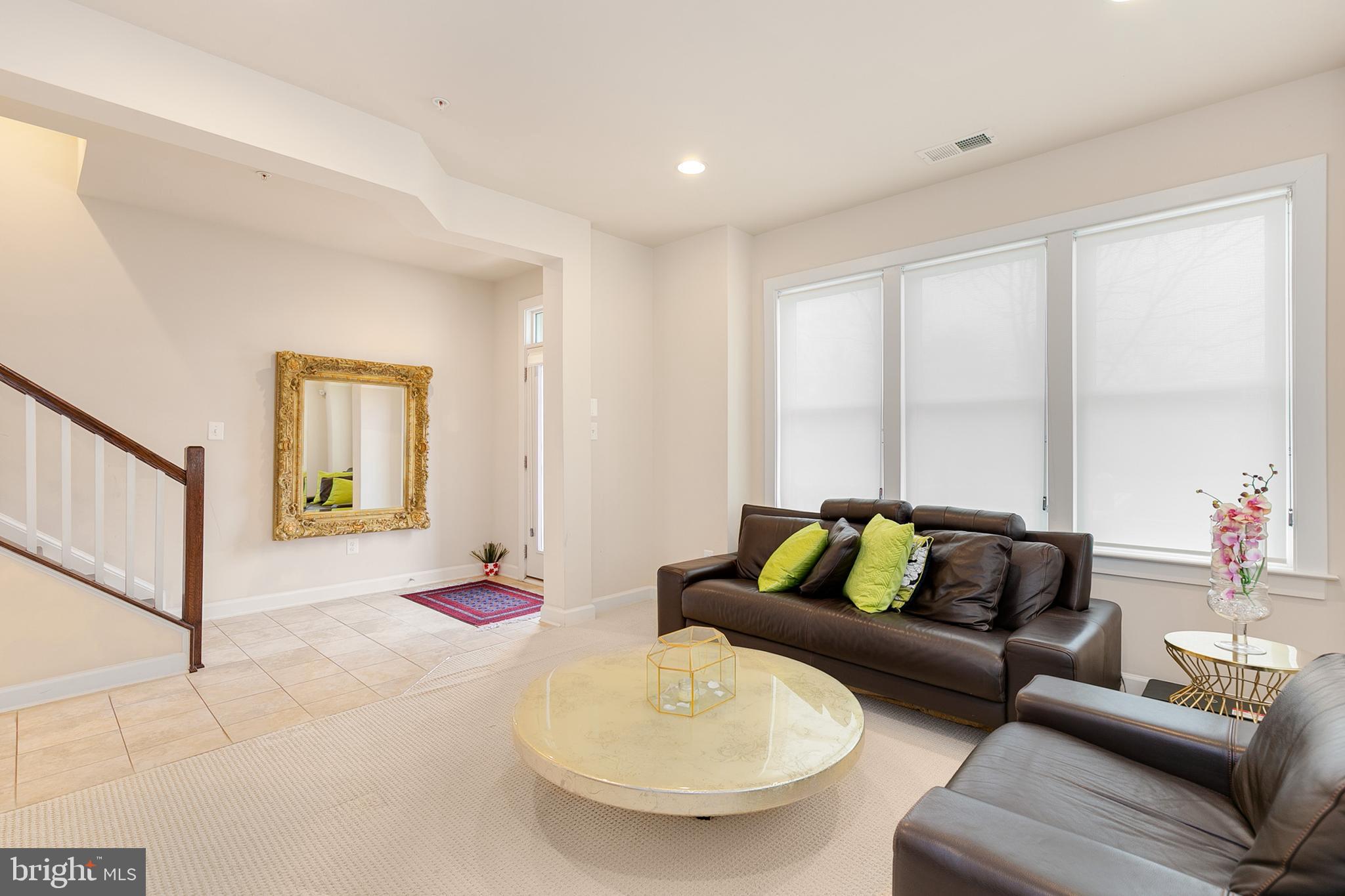 1148 South Glebe Road Arlington, VA 22204 - Photo 5 of 44
