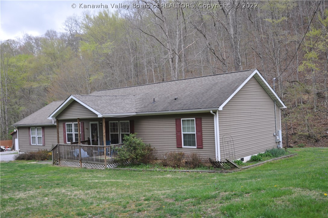 1695 Dog Fork Road Chapmanville, WV 25508 - Photo 2 of 28 Gallery Image 2