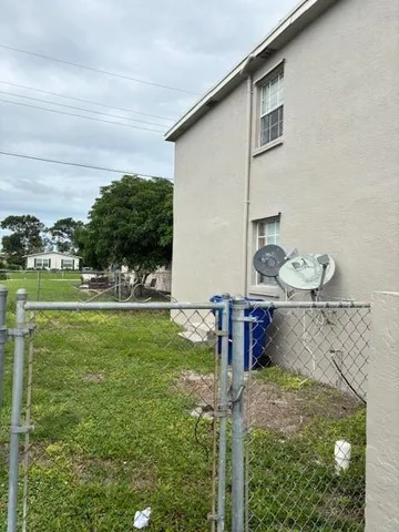 $1,800 | 1260 Dr Martin Luther King Jr Boulevard, Riviera Beach, FL 33404