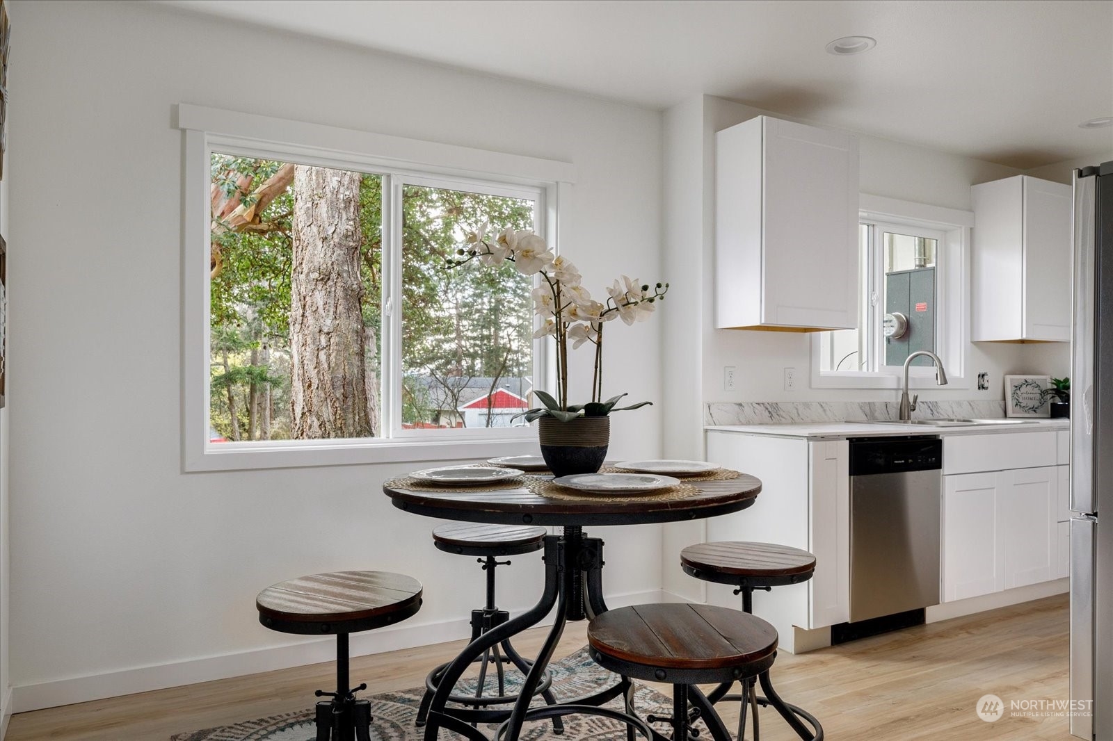 1096 View Ridge Drive Oak Harbor, WA 98277 - Photo 11 of 27 Gallery Image 11