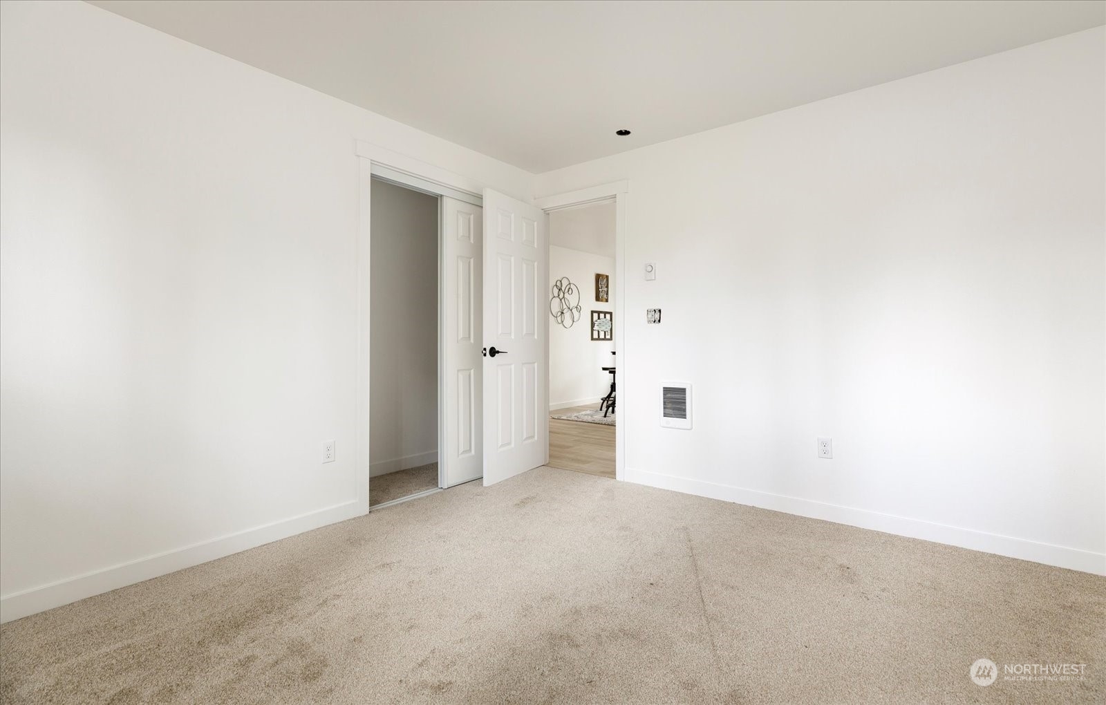 1096 View Ridge Drive Oak Harbor, WA 98277 - Photo 21 of 27 Gallery Image 21