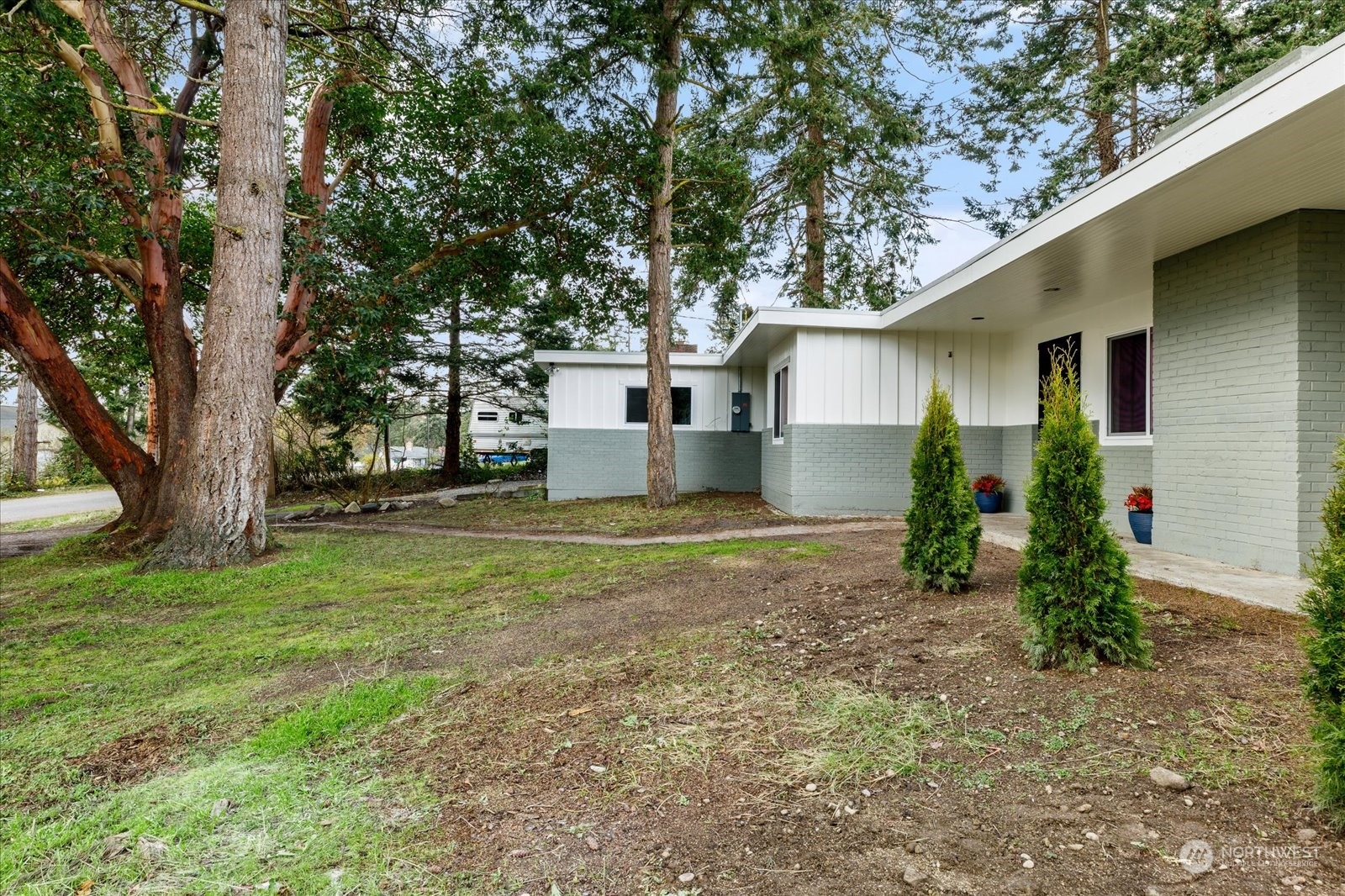 1096 View Ridge Drive Oak Harbor, WA 98277 - Photo 3 of 27 Gallery Image 3