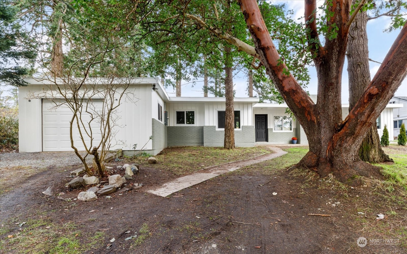 1096 View Ridge Drive Oak Harbor, WA 98277 - Photo 4 of 27 Gallery Image 4
