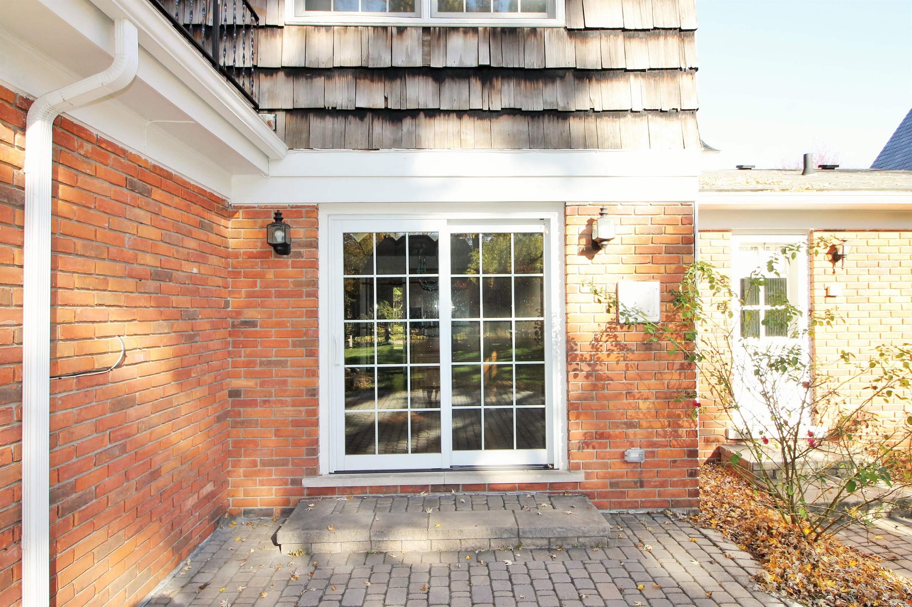 1341 Devonshire Road Grosse Pointe, MI 48230 - Photo 48 of 68 50094711-47.JPG