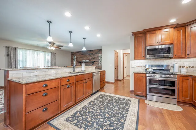 $600,000 | 15568 Southwest 160th Street, Rose Hill, KS 67133