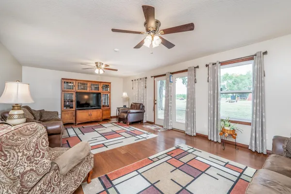 $600,000 | 15568 Southwest 160th Street, Rose Hill, KS 67133