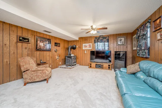 $600,000 | 15568 Southwest 160th Street, Rose Hill, KS 67133