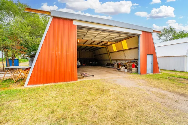 $600,000 | 15568 Southwest 160th Street, Rose Hill, KS 67133