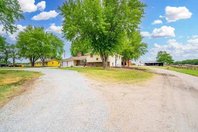 $600,000 | 15568 Southwest 160th Street, Rose Hill, KS 67133