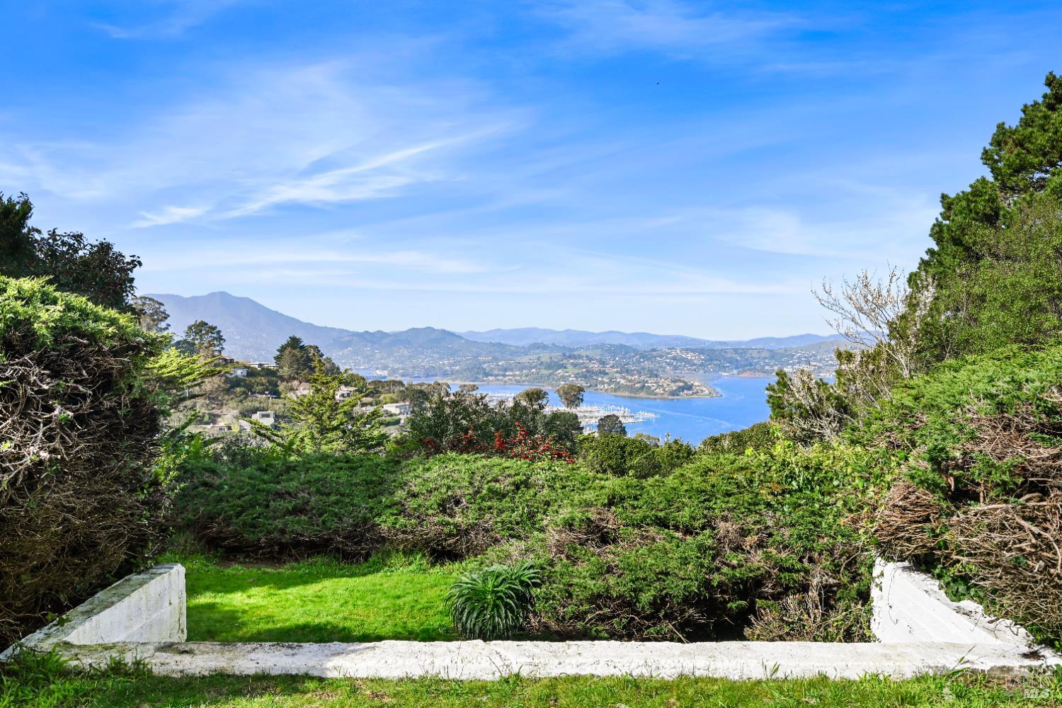 102 Cloud View Road Sausalito, CA 94965 - Photo 38 of 51