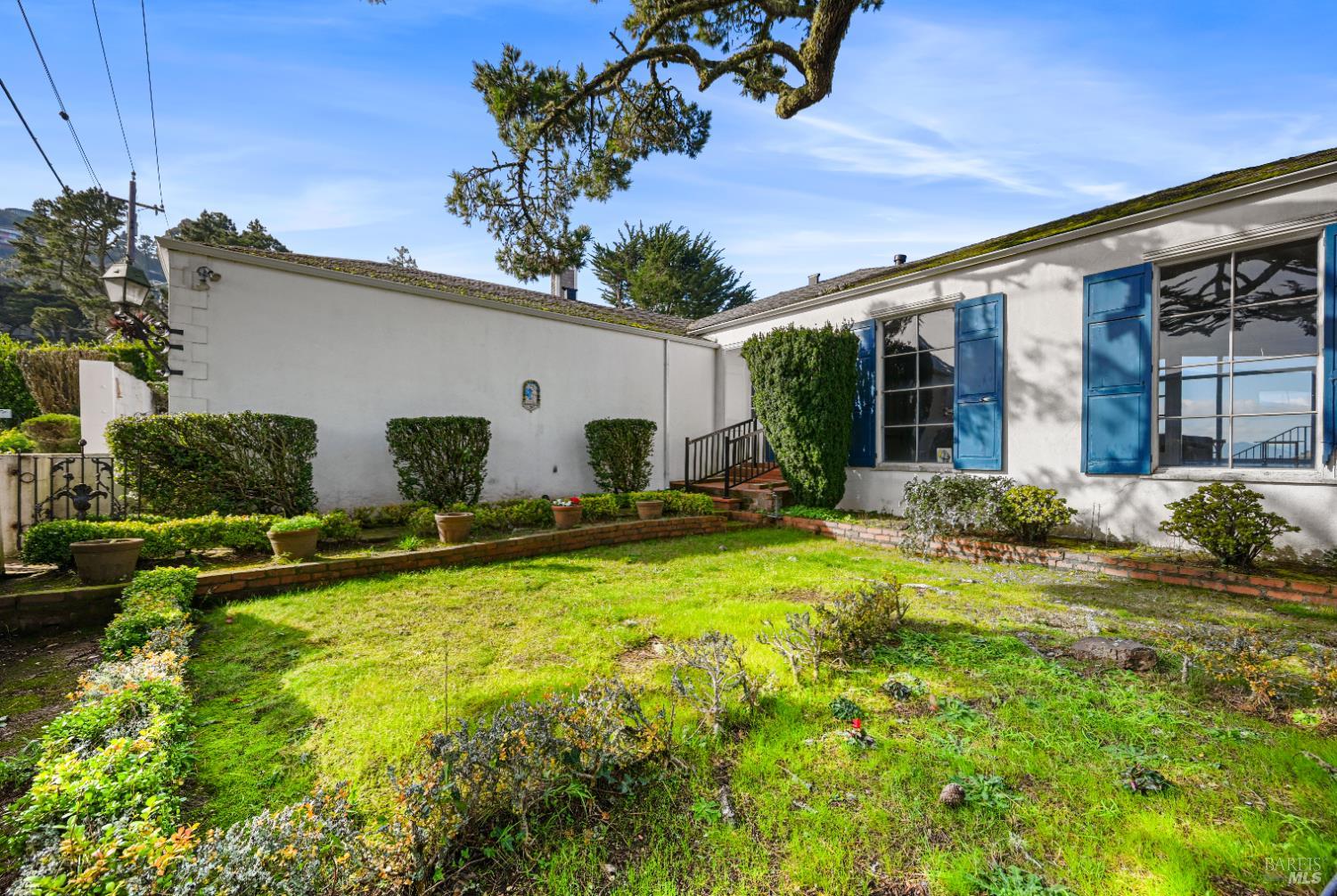 102 Cloud View Road Sausalito, CA 94965 - Photo 5 of 51