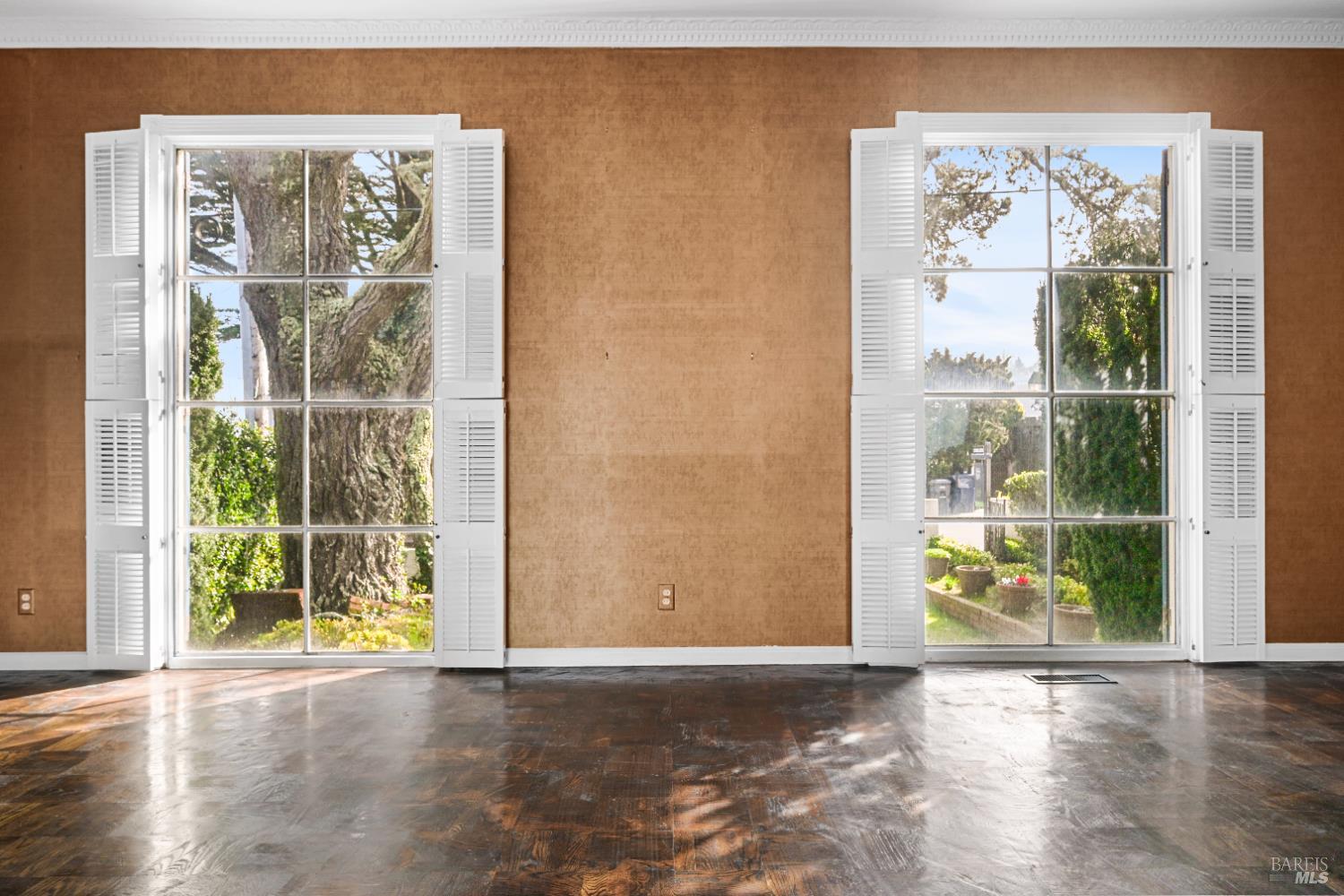 102 Cloud View Road Sausalito, CA 94965 - Photo 9 of 51