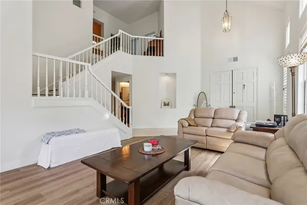 $1,850,000 | 1 Longbourn Aisle, Irvine, CA 92603