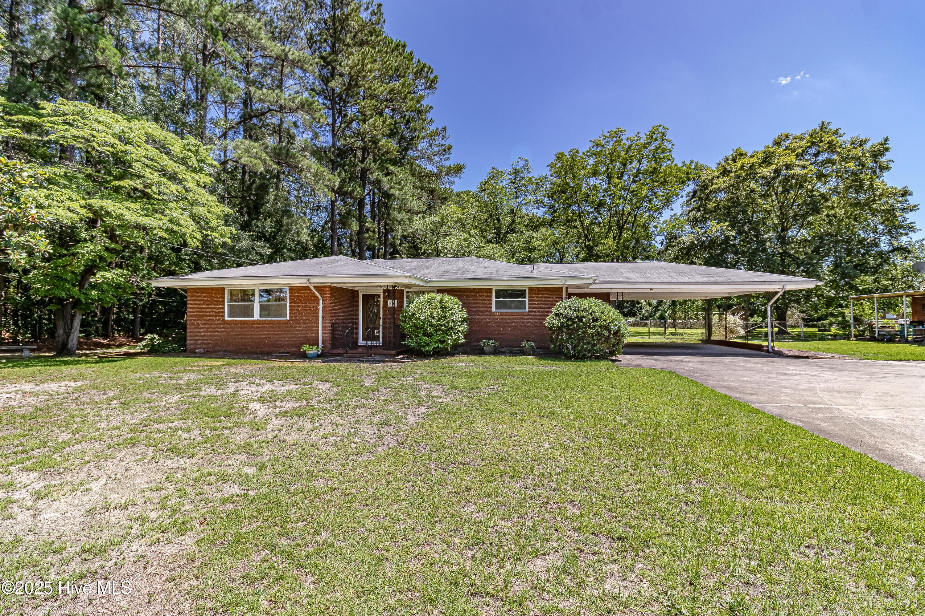 106 East New Hope Road Goldsboro, NC 27534 - Photo 2 of 42 IMG_4612-Edit