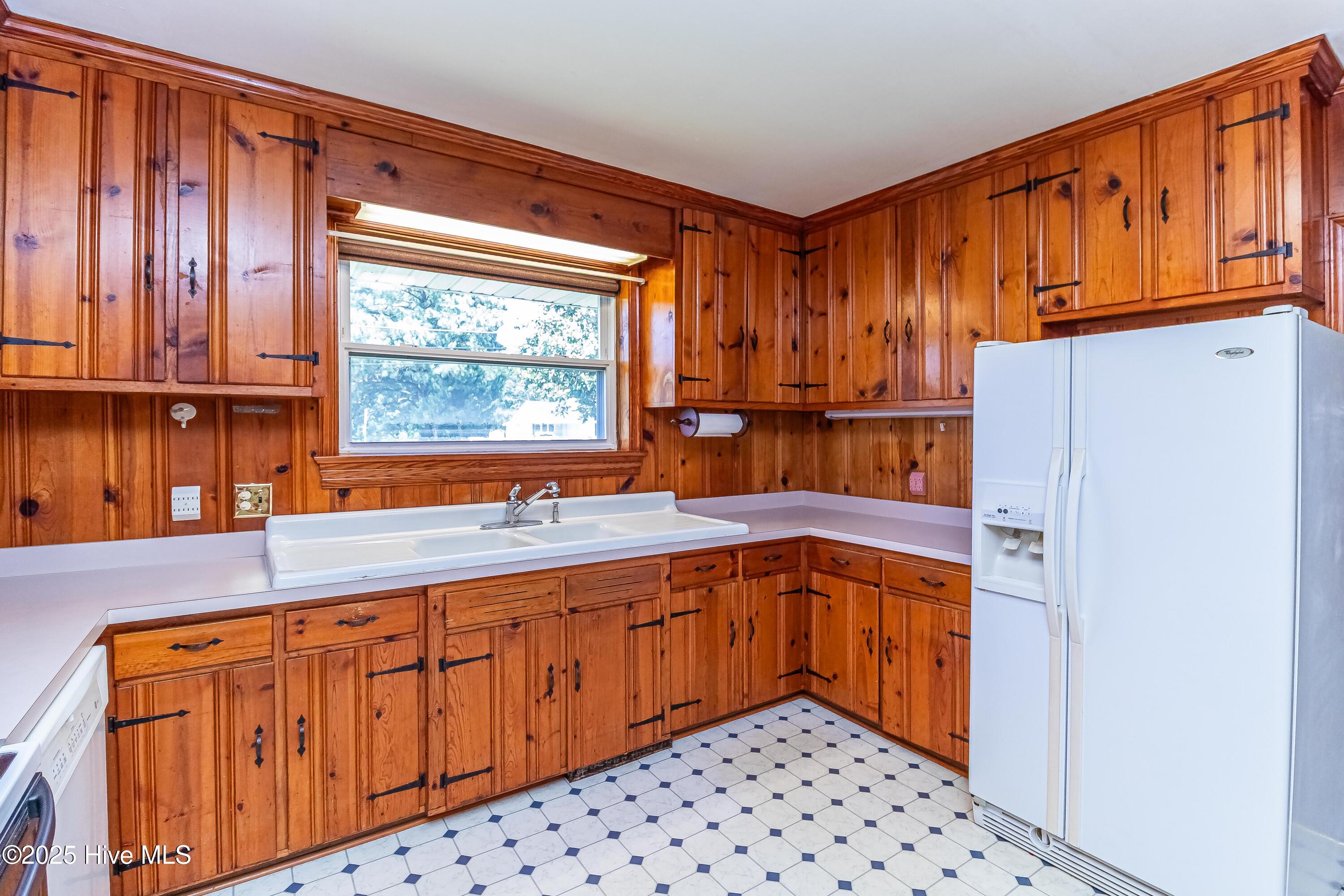 106 East New Hope Road Goldsboro, NC 27534 - Photo 6 of 42 IMG_4624