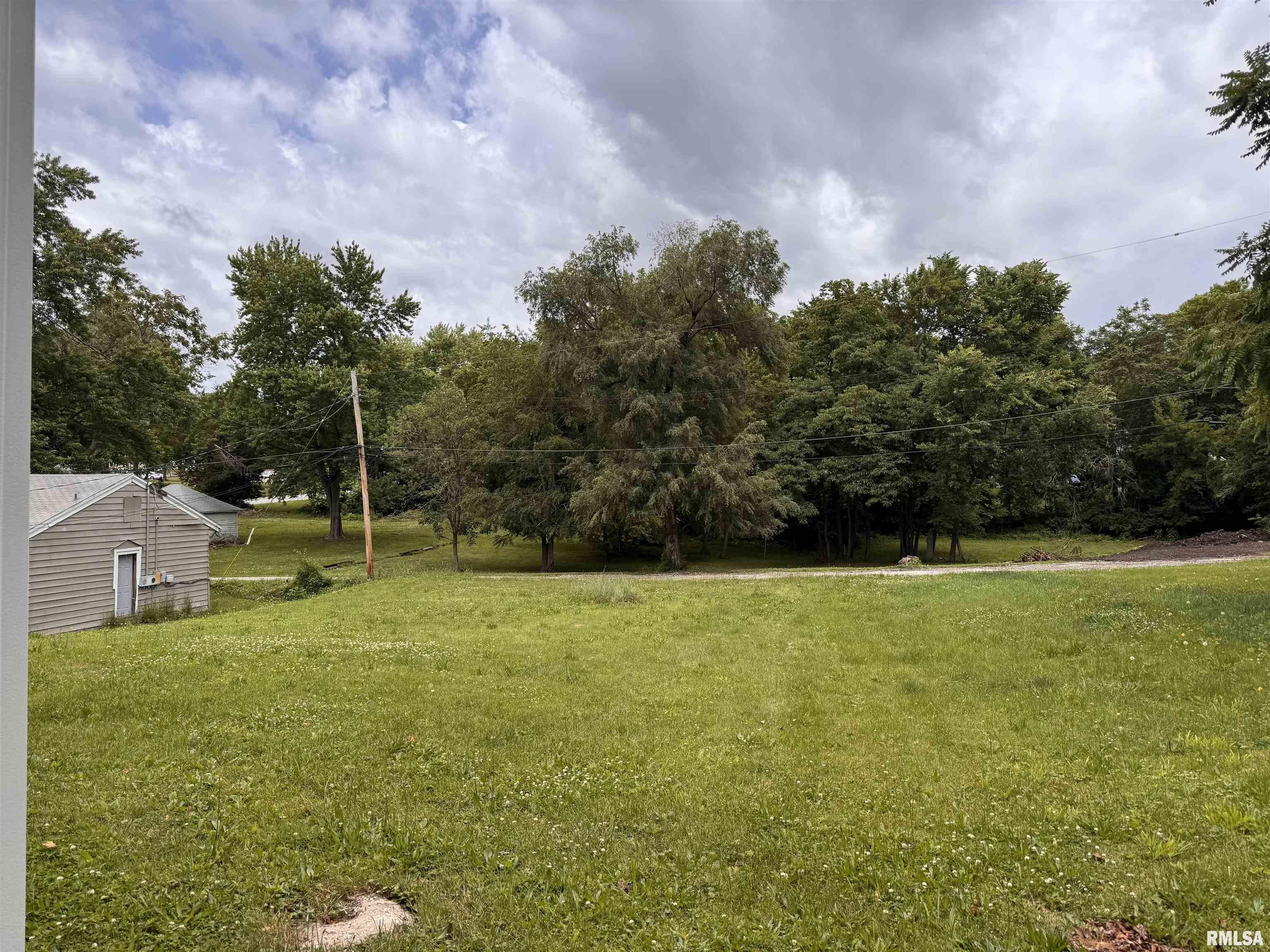 424 West Wheeler Street Macomb, IL 61455 - Photo 16 of 17