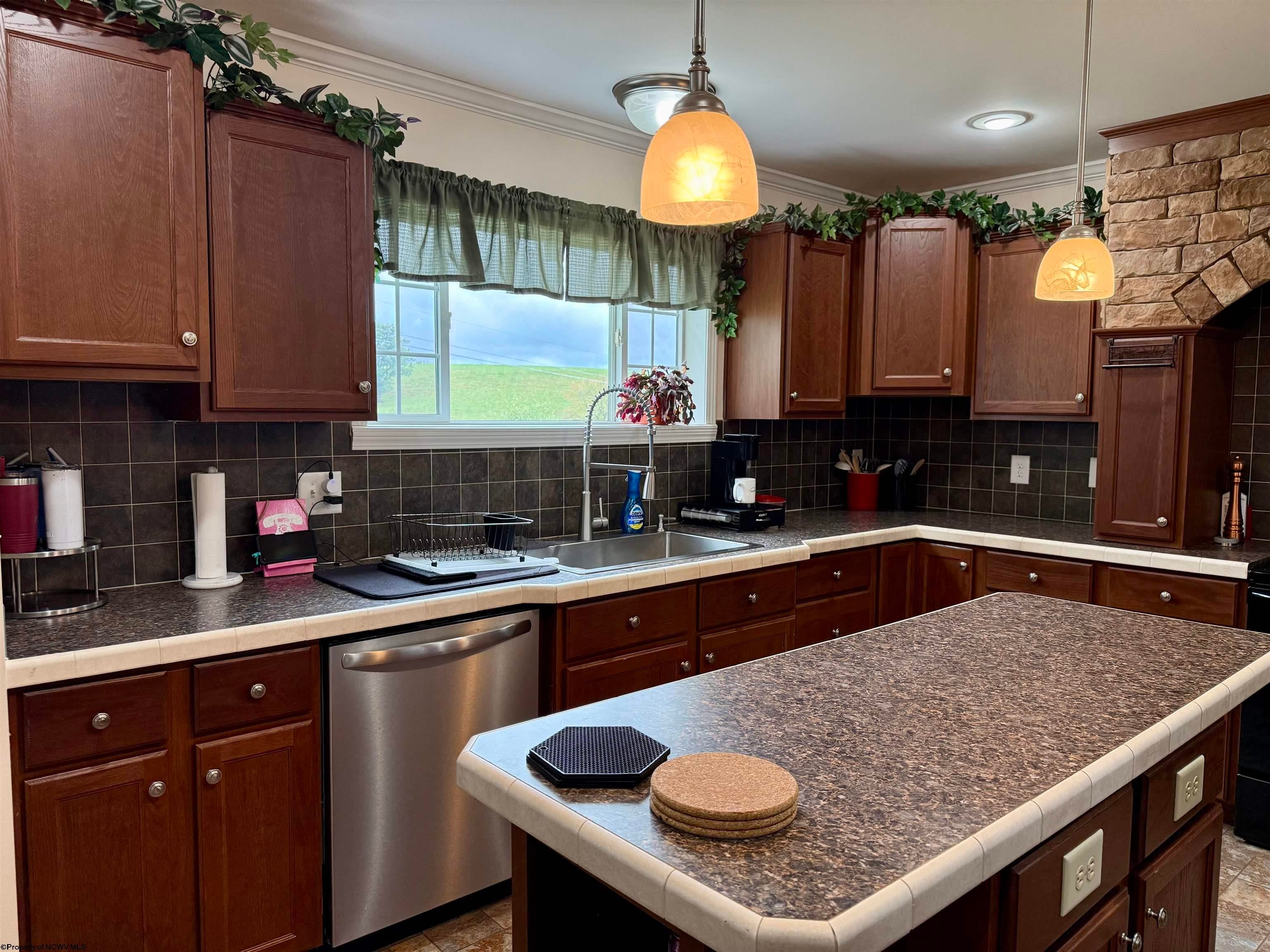 2531 Zinn Chapel Road Reedsville, WV 26547 - Photo 9 of 43 Gallery Image 9