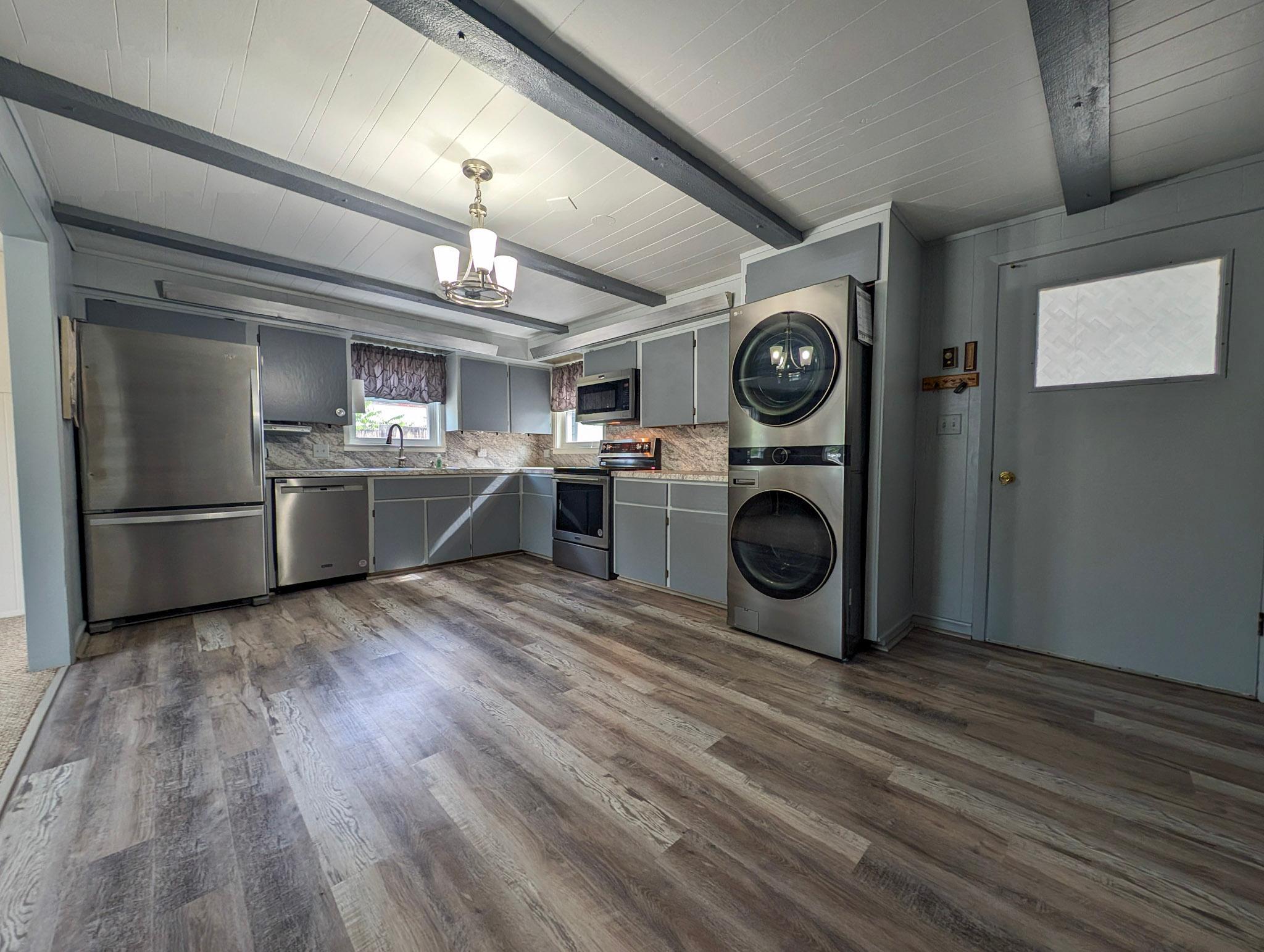 331 4th Avenue Southwest Perham, MN 56573 - Photo 6 of 21 Gallery Image 6