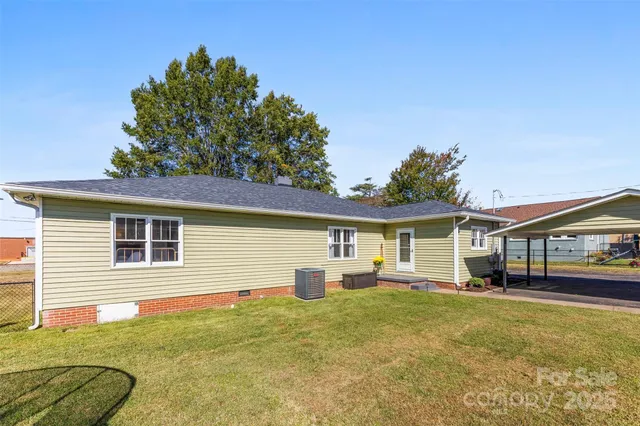 $369,900 | 411 South Battleground Avenue, Kings Mountain, NC 28086