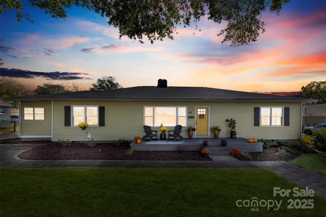 $369,900 | 411 South Battleground Avenue, Kings Mountain, NC 28086