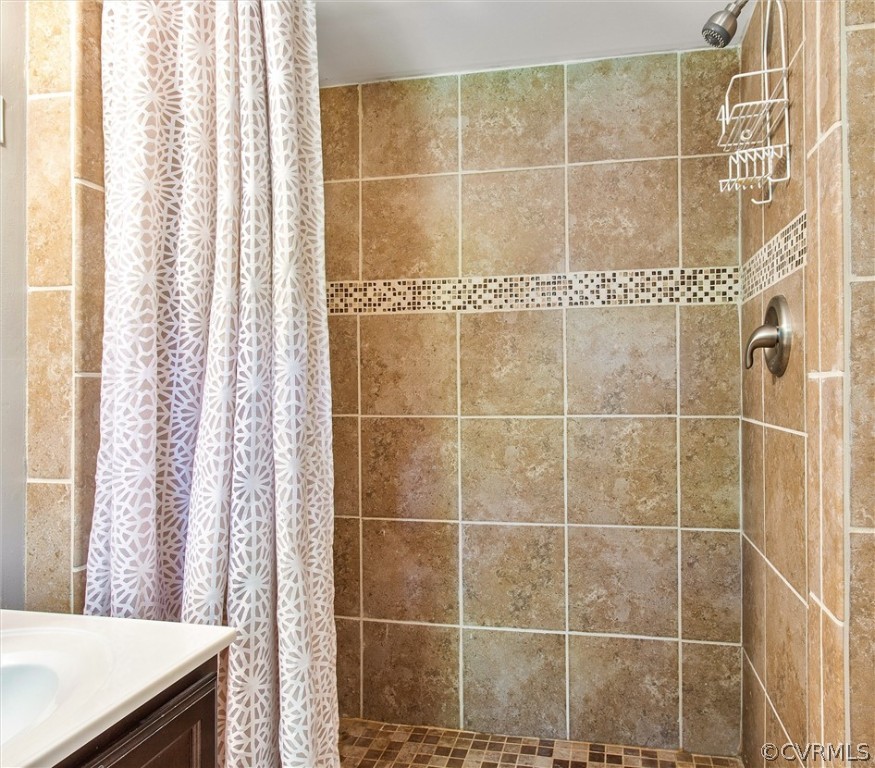 3012 Elmbrook Road Henrico, VA 23228 - Photo 20 of 32 Tiled walk in shower in basement