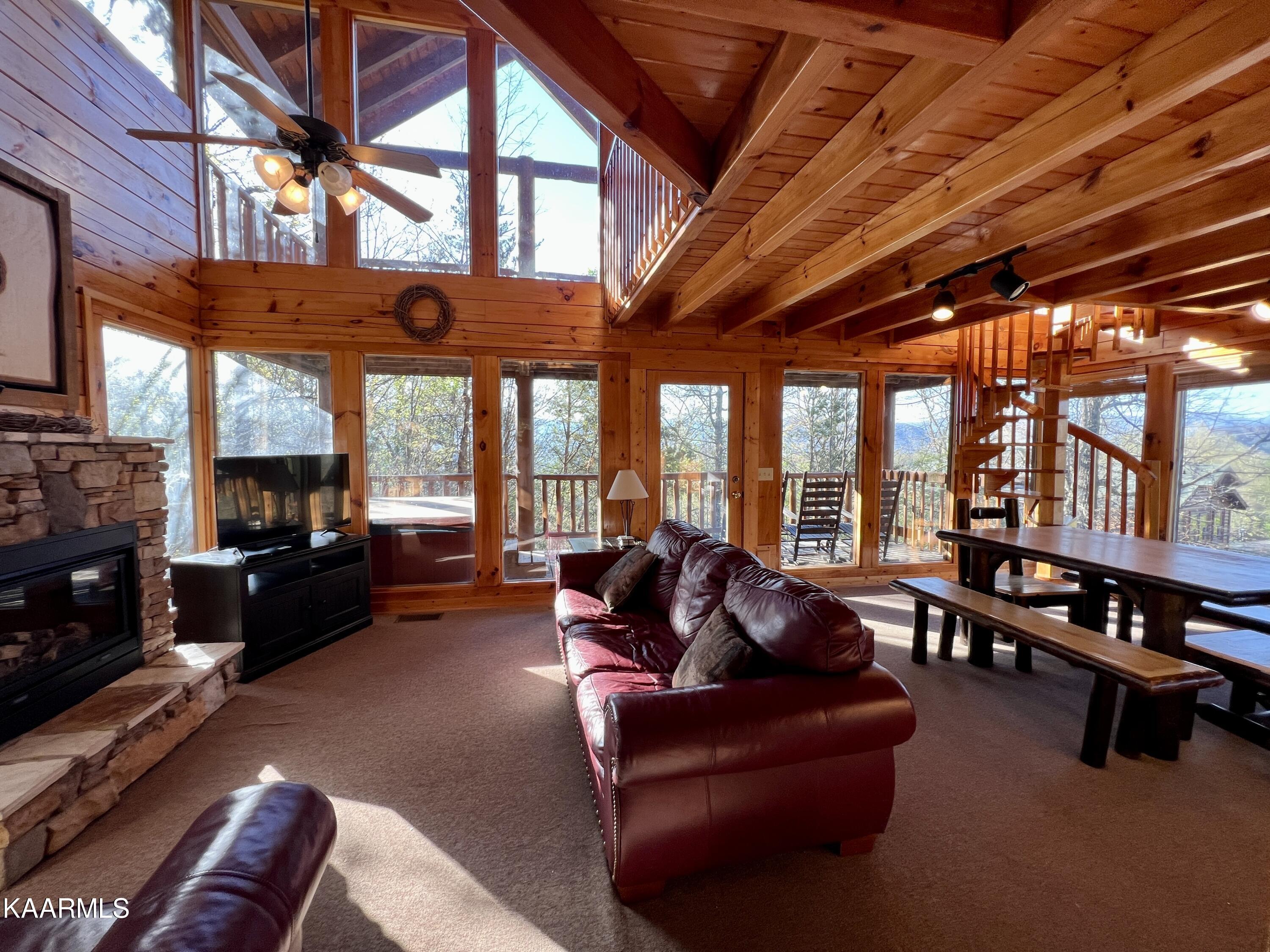 4530 Stackstone Road Sevierville, TN 37862 - Photo 5 of 32 20230412_125846315_iOS