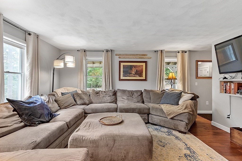 252 Brooks Station Road Princeton, MA 01541 - Photo 14 of 41
