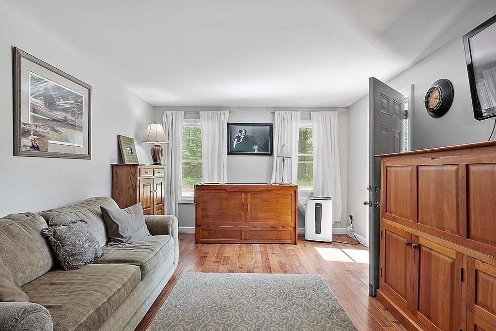 252 Brooks Station Road Princeton, MA 01541 - Photo 18 of 41