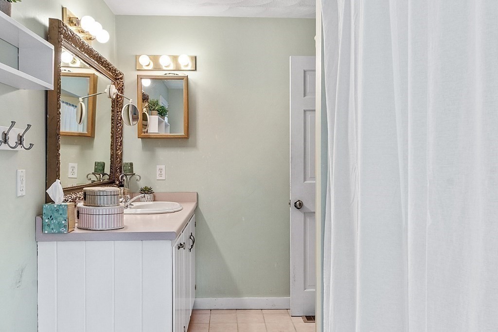 252 Brooks Station Road Princeton, MA 01541 - Photo 33 of 41