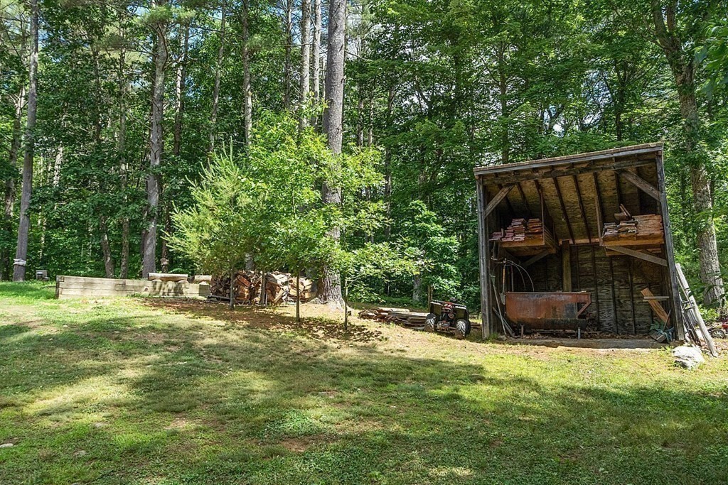252 Brooks Station Road Princeton, MA 01541 - Photo 37 of 41
