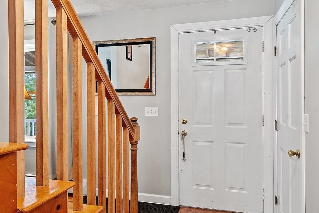 252 Brooks Station Road Princeton, MA 01541 - Photo 5 of 41