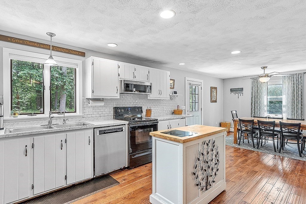 252 Brooks Station Road Princeton, MA 01541 - Photo 6 of 41
