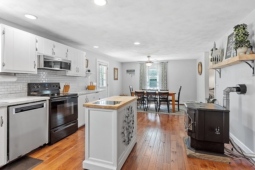 252 Brooks Station Road Princeton, MA 01541 - Photo 9 of 41