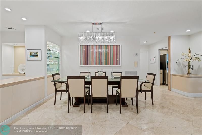 3401 North 31st Terrace Hollywood, FL 33021 - Photo 12 of 35 a view of a dining room with furniture