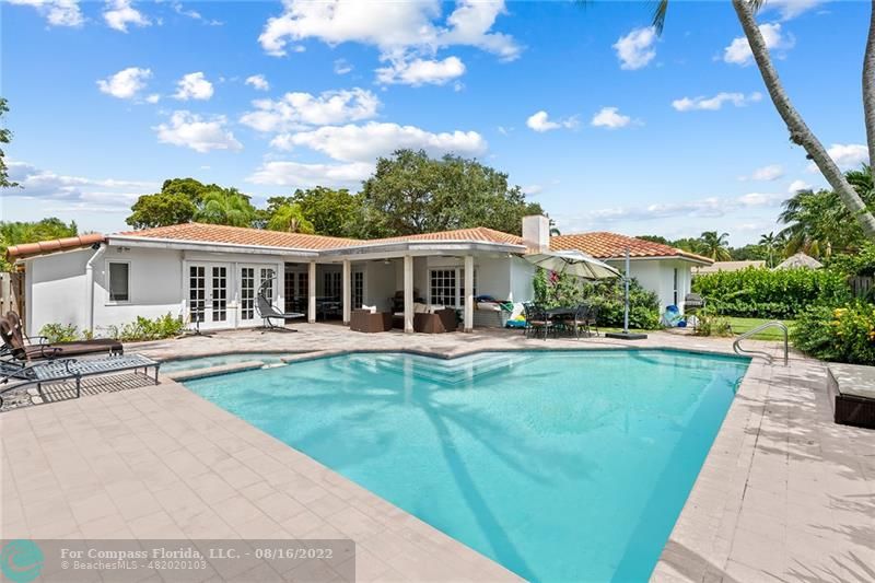 3401 North 31st Terrace Hollywood, FL 33021 - Photo 4 of 35 front view of a house with a yard