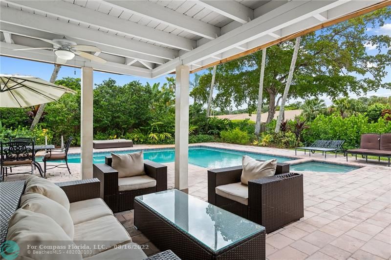 3401 North 31st Terrace Hollywood, FL 33021 - Photo 7 of 35 a outdoor living space with patio furniture and garden view