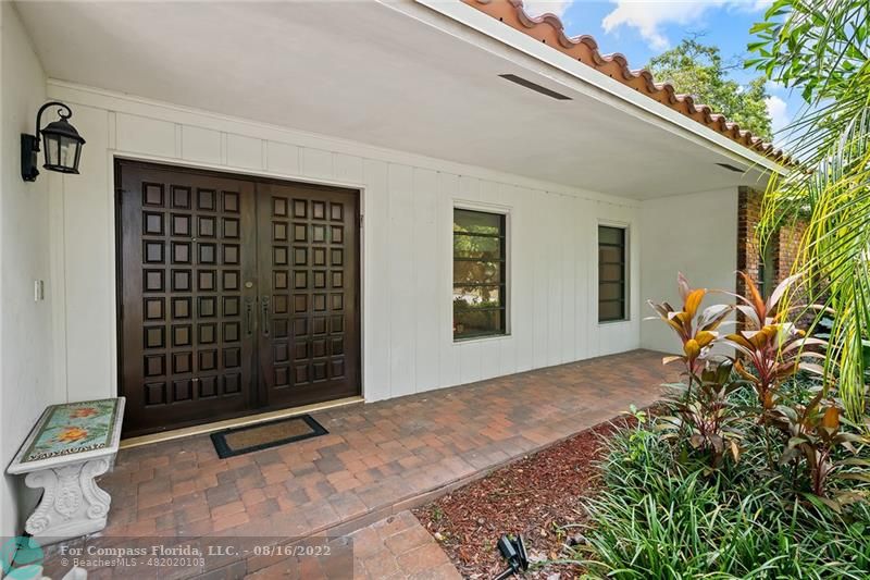 3401 North 31st Terrace Hollywood, FL 33021 - Photo 8 of 35 a view of an entrance to house