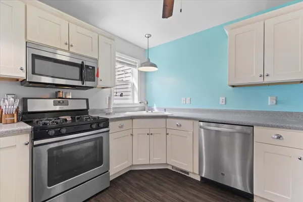 $475,000 | 663 South Division Street, Port Washington, WI 53074