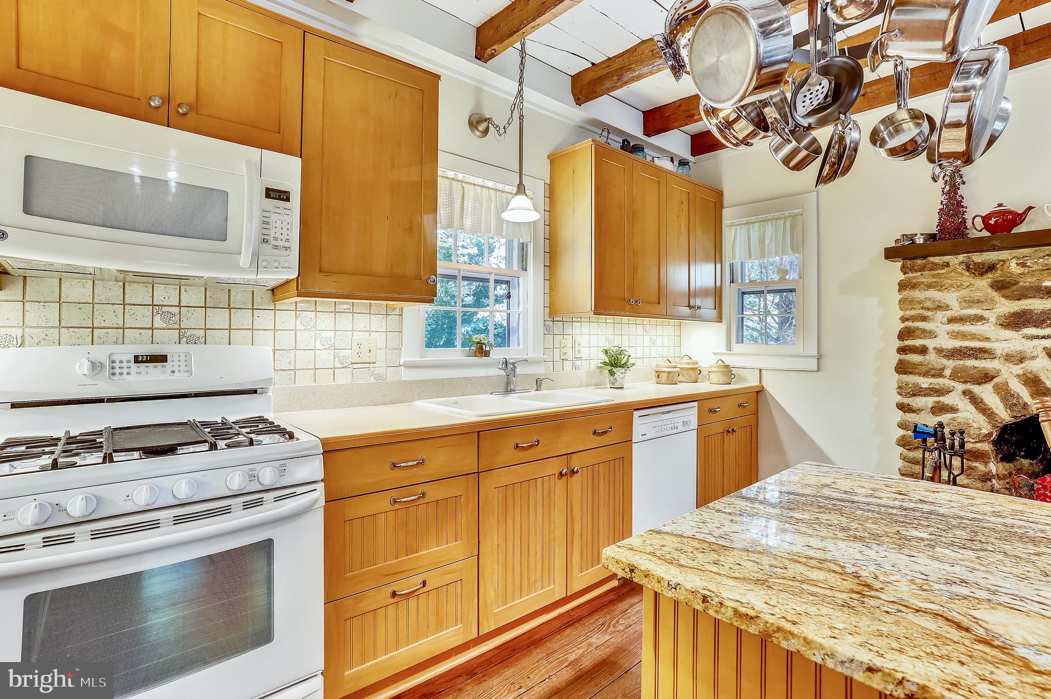 1895 German Chapel Road Prince Frederick, MD 20678 - Photo 22 of 90 Lots of cabinets plus 2 pantries......