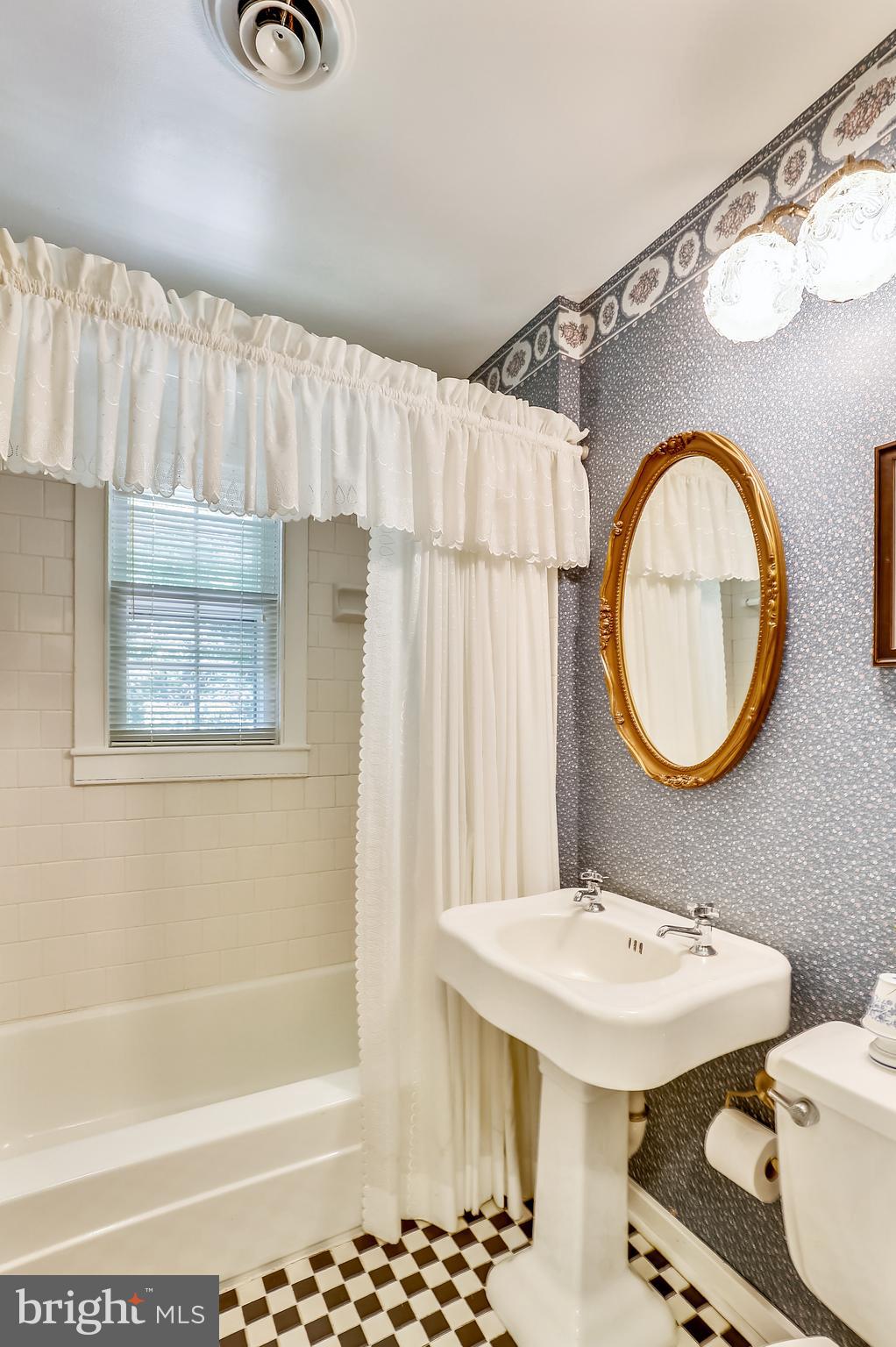 1895 German Chapel Road Prince Frederick, MD 20678 - Photo 25 of 90 Full Bath off Hallway from Kitchen