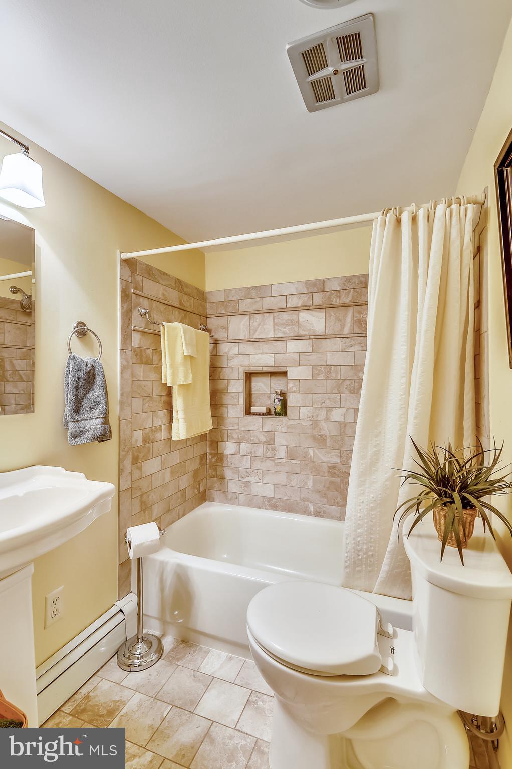 1895 German Chapel Road Prince Frederick, MD 20678 - Photo 36 of 90 Upper Level Full Bath