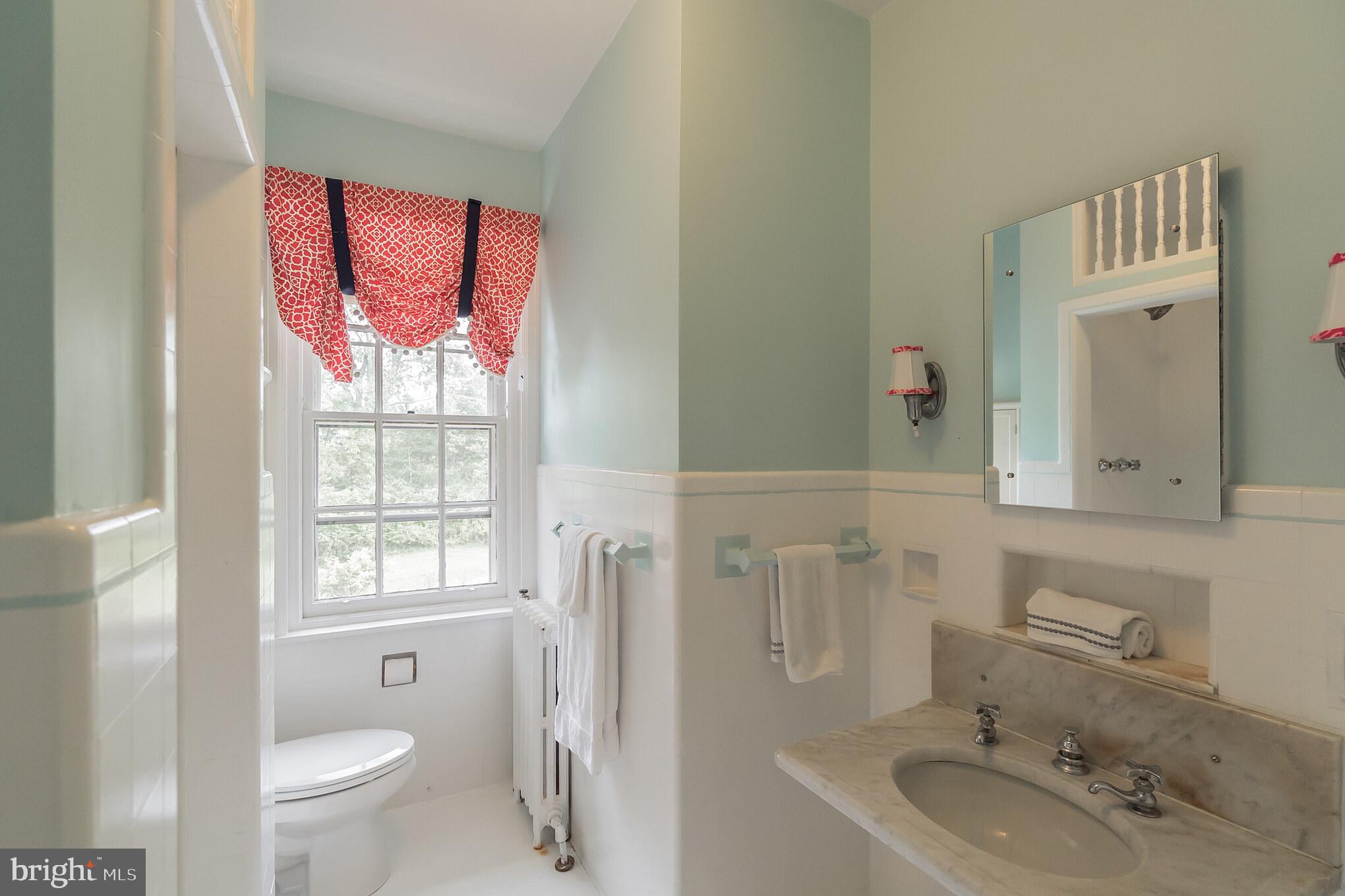 246 Chester Road Devon, PA 19333 - Photo 28 of 42