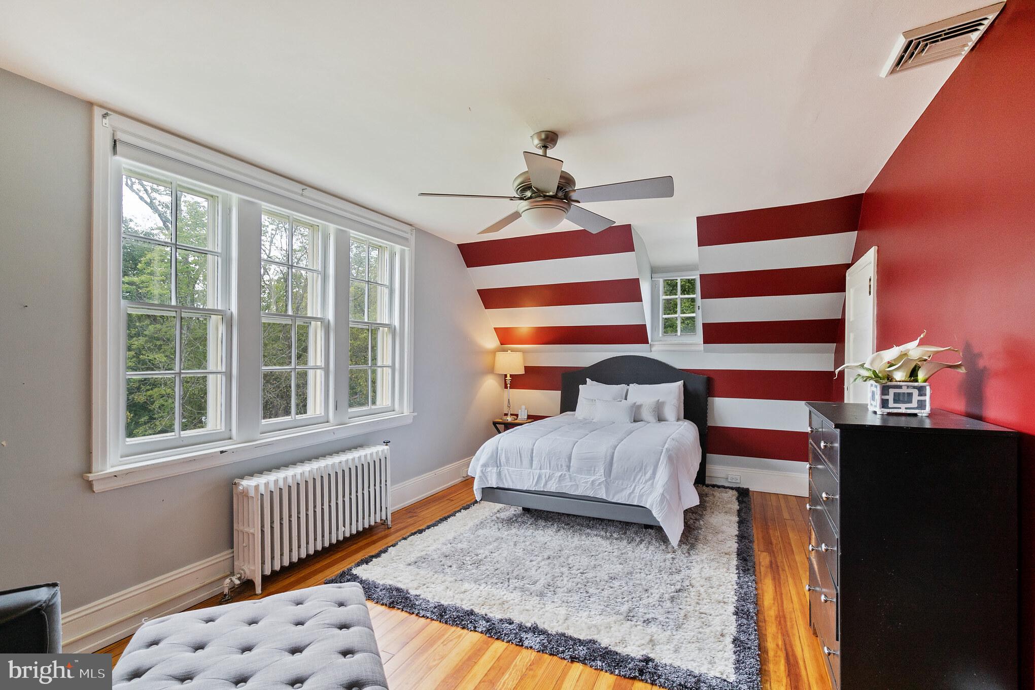 246 Chester Road Devon, PA 19333 - Photo 30 of 42 3rd Floor Bedroom