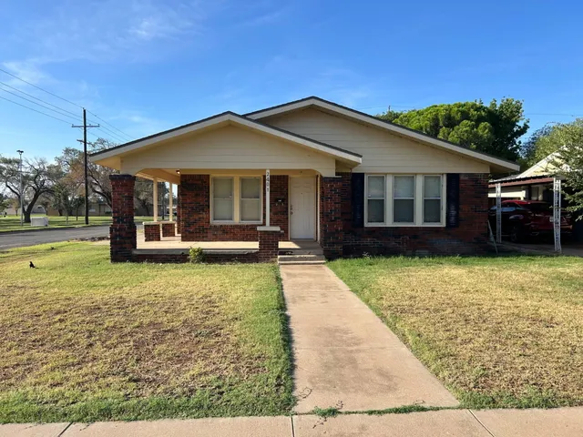 $850 | 2401 21st Street, Lubbock, TX 79411