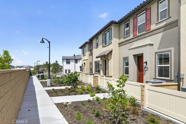 $439,990 | 33185 Opal Glass Drive, Winchester, CA 92596